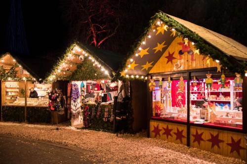 christmas-market-1907032 1920